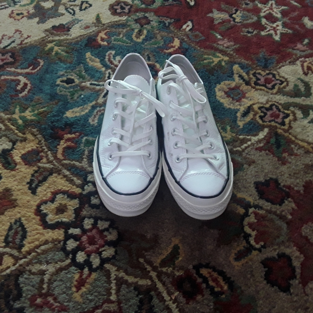 Converse Chuck Talor White Patten size 8 sneaks